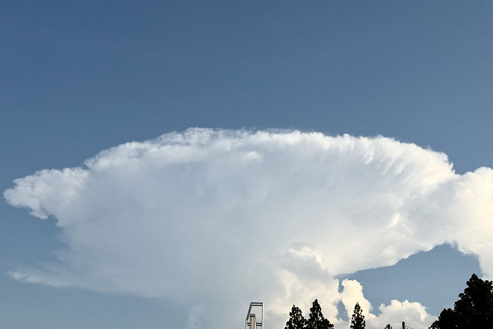 大きな入道雲