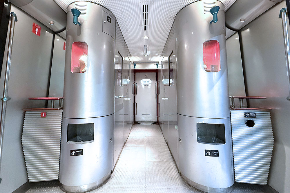 特急ソニックの車内